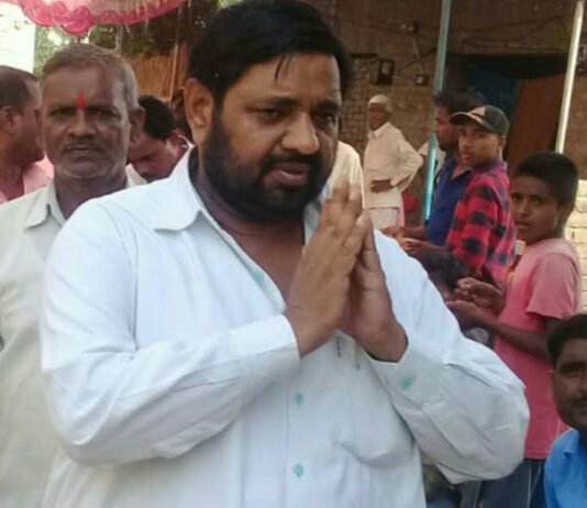 कांग्रेस ने आतंकवादियों को बिरयानी और भाजपा ने बुलेट खिलाईं -सांसद कौशल किशोर