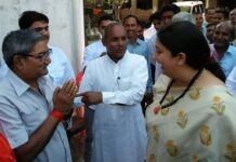 यूपी प्रभारी ने जब्त करा दी कांग्रेस की जमानत-स्मृति ईरानी