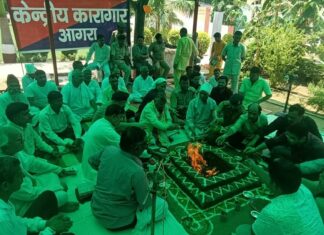 मंत्री धर्मवीर प्रजापति के जन्मदिन पर सामाजिक संस्था ने ‘दो कैदियों’ का अर्थदण्ड भर कर रिहा कराया