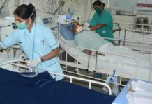 पांच महीने बाद यूपी में फिर पांव पसारने लगा कोरोना, एक दिन में 900 से ज्यादा मिले नए केस