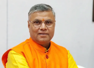 जेल में बंदी बना रहे गाय के गोबर से लकड़ी,शमशान घाट पर अंतिम संस्कार में ही काम आयेंगी लकडिय़ां-धर्मवीर प्रजापति