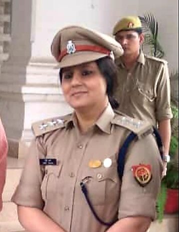 होमगार्ड विभाग: तानाशाह कमांडेंट प्रीति शर्मा नही मान रही डीजी,डीआईजी का आदेश,दो माह से दबाये बैठी है इंस्पेक्टर की सैलरी