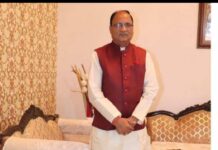 डंके की चोट पर करेंगे खुलासा :37 अभ्यर्थियों ने इंटरव्यू दिया नहीं,निदेशक ने कर दिया पास! कितने लाख में हुयी डील ?