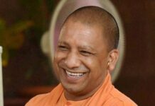 प्रेस कांफ्रेंस- मोदी सरकार की ‘हैट्रिक’ के लिए ‘मजबूत पिच’ बनाते भी दिख रहे हैं योगी आदित्यनाथ