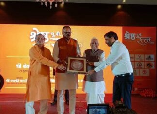 ‘गरीबी का दंश’ झेल रहे तेजस्वी बच्चों को तराशने का काम कर रहे हैं (पीसीएस) जय प्रकाश शुक्ल