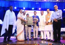 दिव्यांगों के उत्थान के लिये मानवीय दृष्टिकोण अपनाना जरूरी: धर्मेंद्र प्रधान