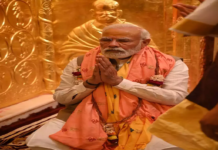 काशी में पीएम का भव्य स्वागत