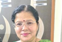 टेबलेट हाजरी नहीं, मूलभूत समस्याओं का निस्तारण ही है समाधान- रीना त्रिपाठी