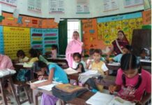 तुम्हारी ‘फ़ाइलो’ में परिषदीय स्कूलों का मौसम ‘गुलाबी’ मगर आंकड़े ‘झूठे’ हैं जनाब