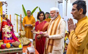 प्रधानमंत्री: मुख्य न्यायाधीश के यहां पूजा में शामिल होने के मायने