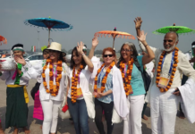 विदेशी पर्यटकों को खींच रही चुम्बकीय सनातनी चेतना