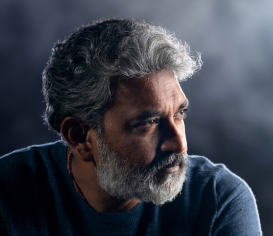 एसएस राजामौली ने ‘वाराणसी’ में भगवान हनुमान पर मढ़ा दोष, भड़के लोग