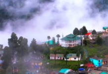 केदारनाथ धाम में बर्फ से ढकी पहाड़ियां, उत्तराखंड में और बढ़ गई ठंड…