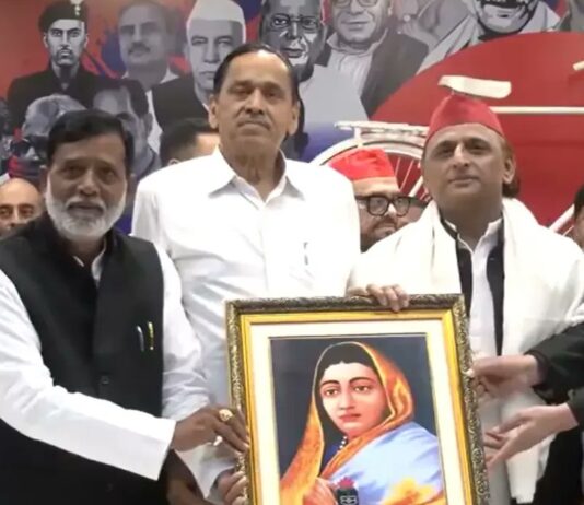 सपाई हुए नसीमुद्दीन सिद्दीकी