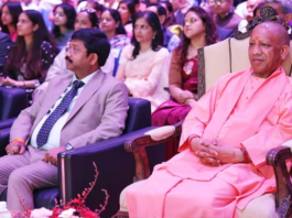 सात समुंदर पार योगी के नाम की गूंज: योगी है तो यूपी है…
