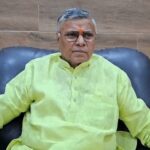 ‘ट्रांसफर गेम’ के बाद सहम गये हैं मंत्री धर्मवीर प्रजापति, मुख्यालय पर मीडिया वालों की ‘नो एंट्री’