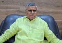 ‘ट्रांसफर गेम’ के बाद सहम गये हैं मंत्री धर्मवीर प्रजापति, मुख्यालय पर मीडिया वालों की ‘नो एंट्री’
