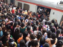 मुंबई लोकल: शहर की जीवनरेखा…