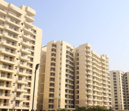 यूपी: 10 लाख में मिल सकता है अपना घर