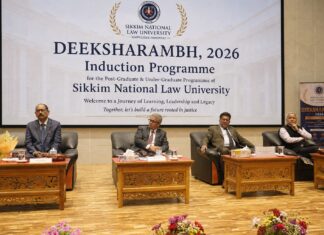 एसएनएलयू में ‘दीक्षारंभ 2026’ आयोजित, नए छात्रों का स्वागत