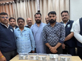 IGRS पोर्टल पर शिकायत, फिर केस निपटाने के लिए मांगे 15 लाख
