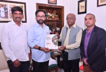 केंद्रीय मंत्री जी. किशन रेड्डी ने लॉन्च किया रिटेलस्पार्क ग्रुप कॉमर्स ऐप का ब्रोशर