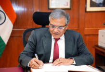 भारत को तोड़ने और गृहयुद्ध के लिए दिमागी नक्सल गिरोह सामने,चुनाव आयोग नहीं