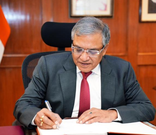 भारत को तोड़ने और गृहयुद्ध के लिए दिमागी नक्सल गिरोह सामने,चुनाव आयोग नहीं